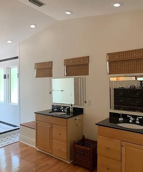 2916 W Bay Court Ave — Photo 18