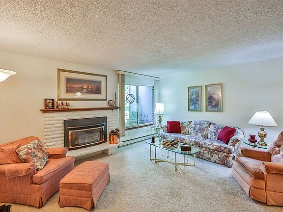 3rd image of 12515 N Fairwood Dr