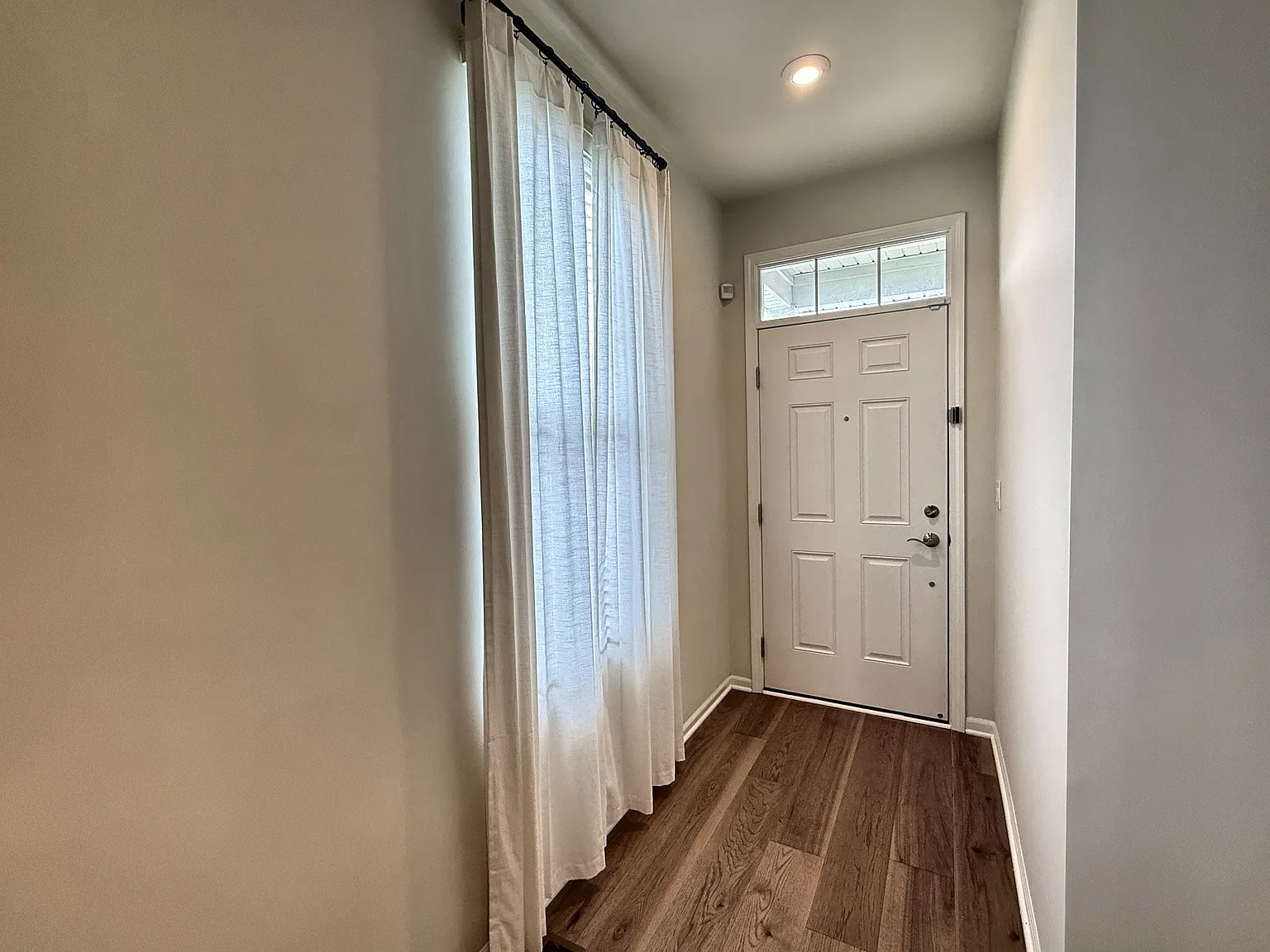 2820 Fairgrove Crescent - 1 — Photo 3