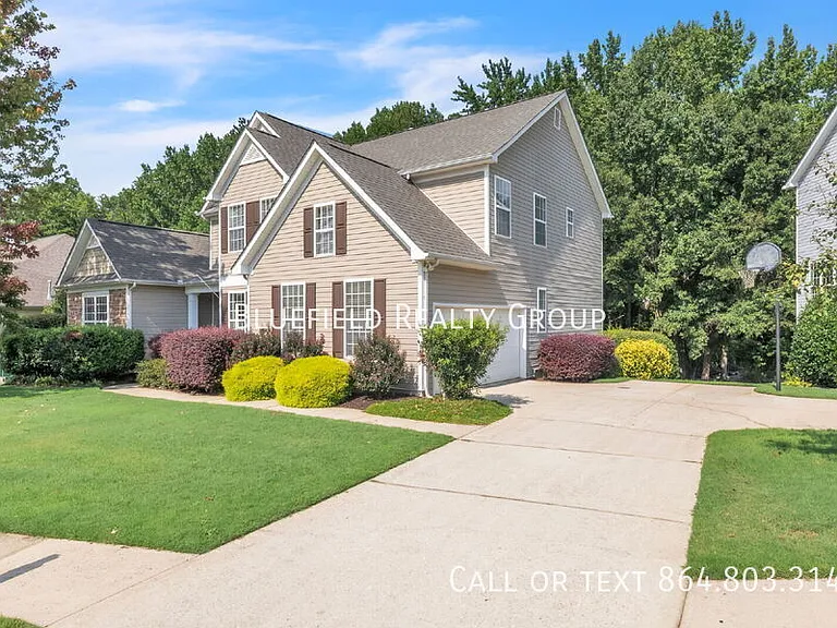 417 Summergreen Way — Photo 2