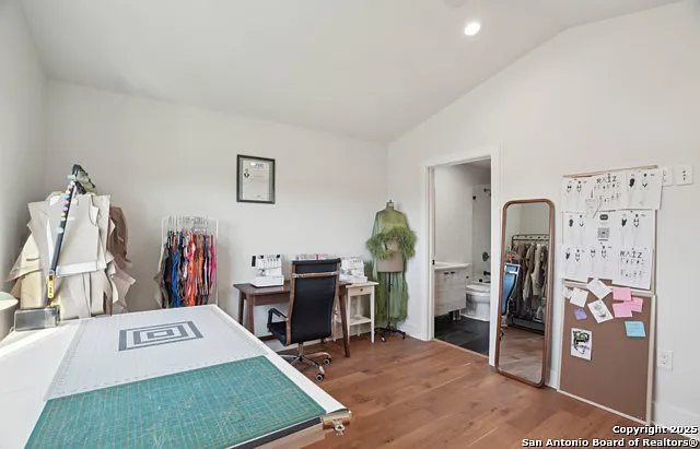 310 Clay St #11 — Photo 29