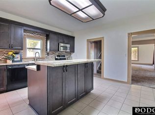 225 N 5th St, Arlington, NE 68002