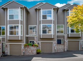 15712 SW Flagstone Dr, Beaverton, OR 97007