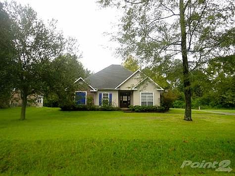 Large Lot with Mature Landscaping!