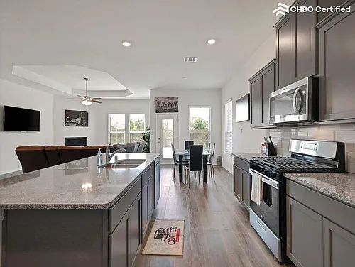 1505 Estivella Dr Photo 1