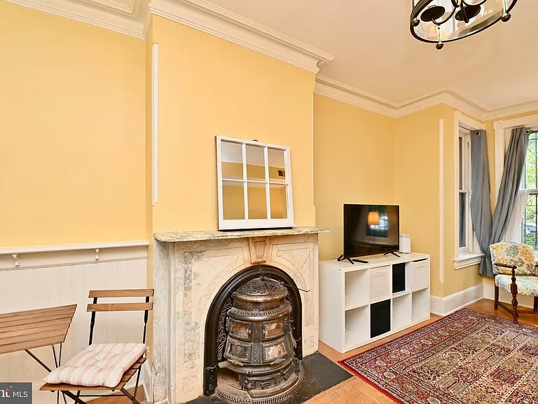 639 Massachusetts Ave NE #1 — Photo 8