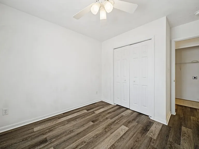 4720 Beach Bay Ct — Photo 20