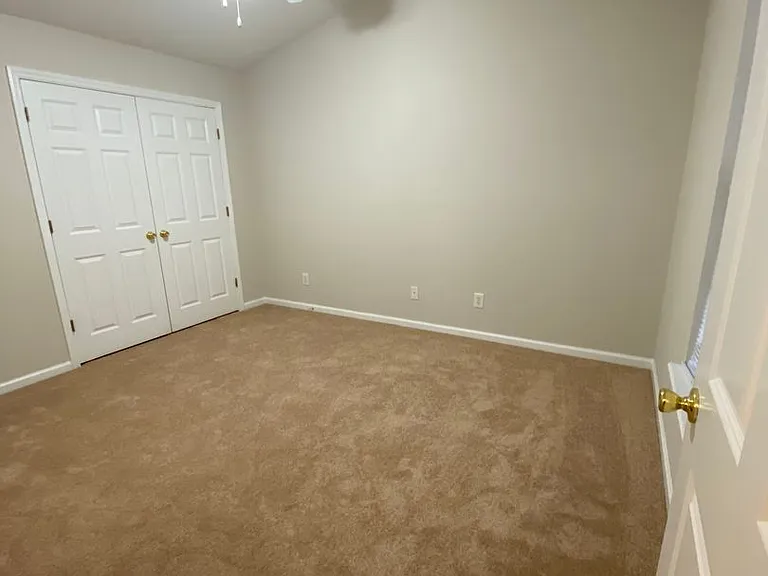 Meridian Park Apartments — Photo 107