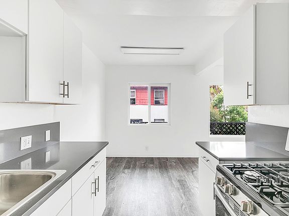 4th image of 2023 Reservoir St #5