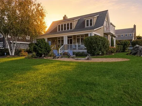 504 Seaside Dr, Jamestown, RI 02835