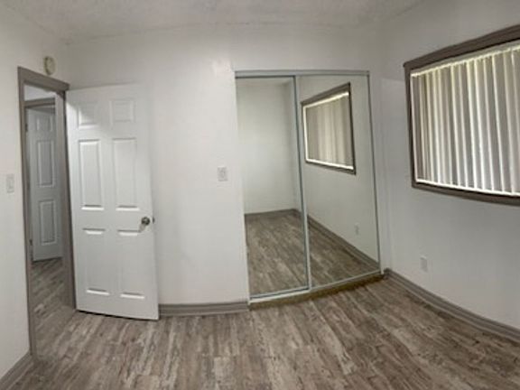 4th image of 3239 W 190th St