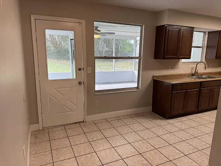 2120 Blair Rd — Photo 30