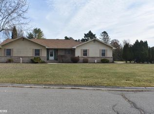 3405 Hemlock Ct, China, MI 48054