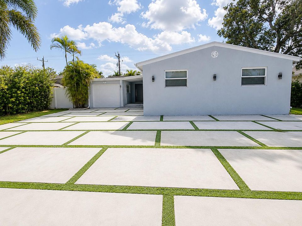 1st image of 3111 N 66th Ave