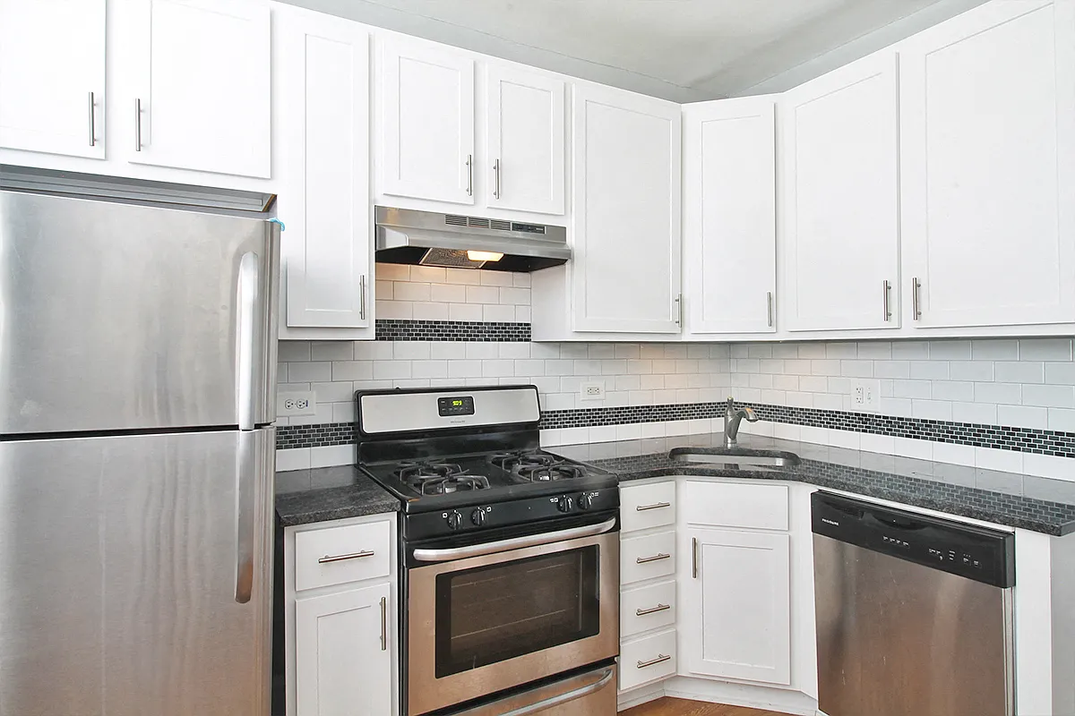 1228-1230 N. Austin Blvd. — Photo 2