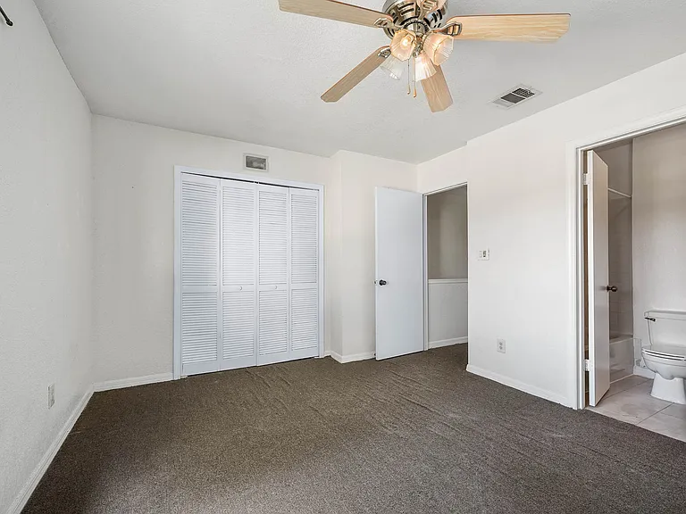 12062 Tift Cir — Photo 15