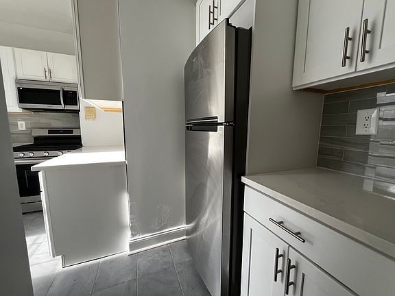 2nd image of 83-83 118th St #2G