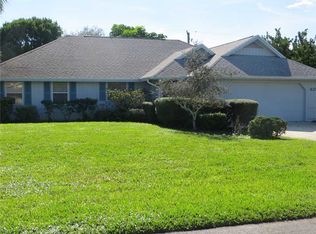 425 10th St SW, Vero Beach, FL 32962