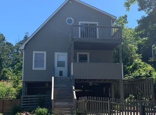 203 Harbour View Dr, Kitty Hawk, NC 27948