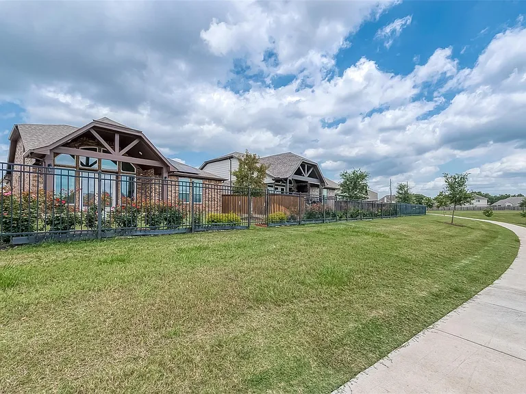 1838 Smithers Landing Dr — Photo 49