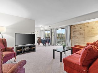 2025 N Lincoln St #ID1049645P, Arlington, VA 22207