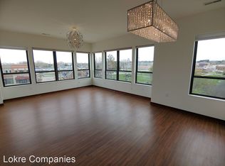 11295 N Cedarburg Rd #13624626, Mequon, WI 53092