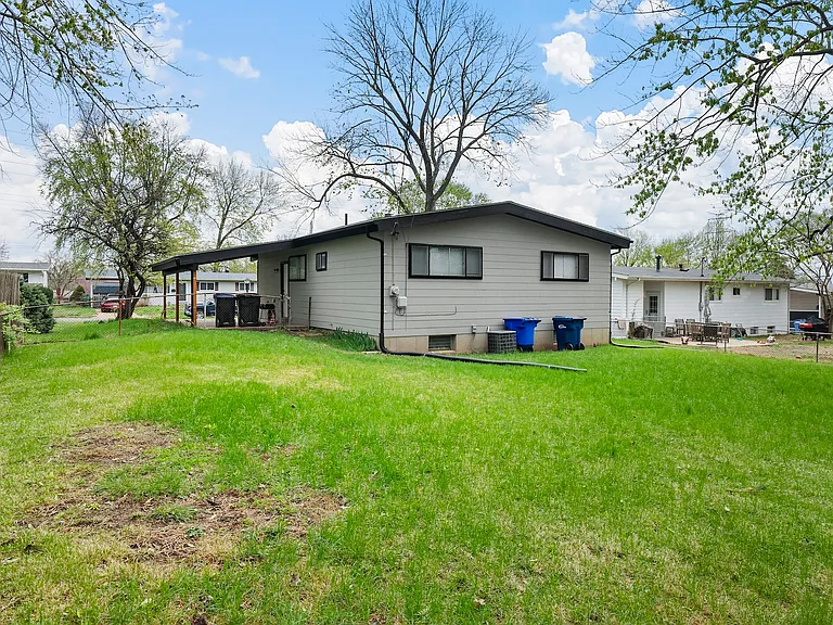 2340 Dove Dr — Photo 29