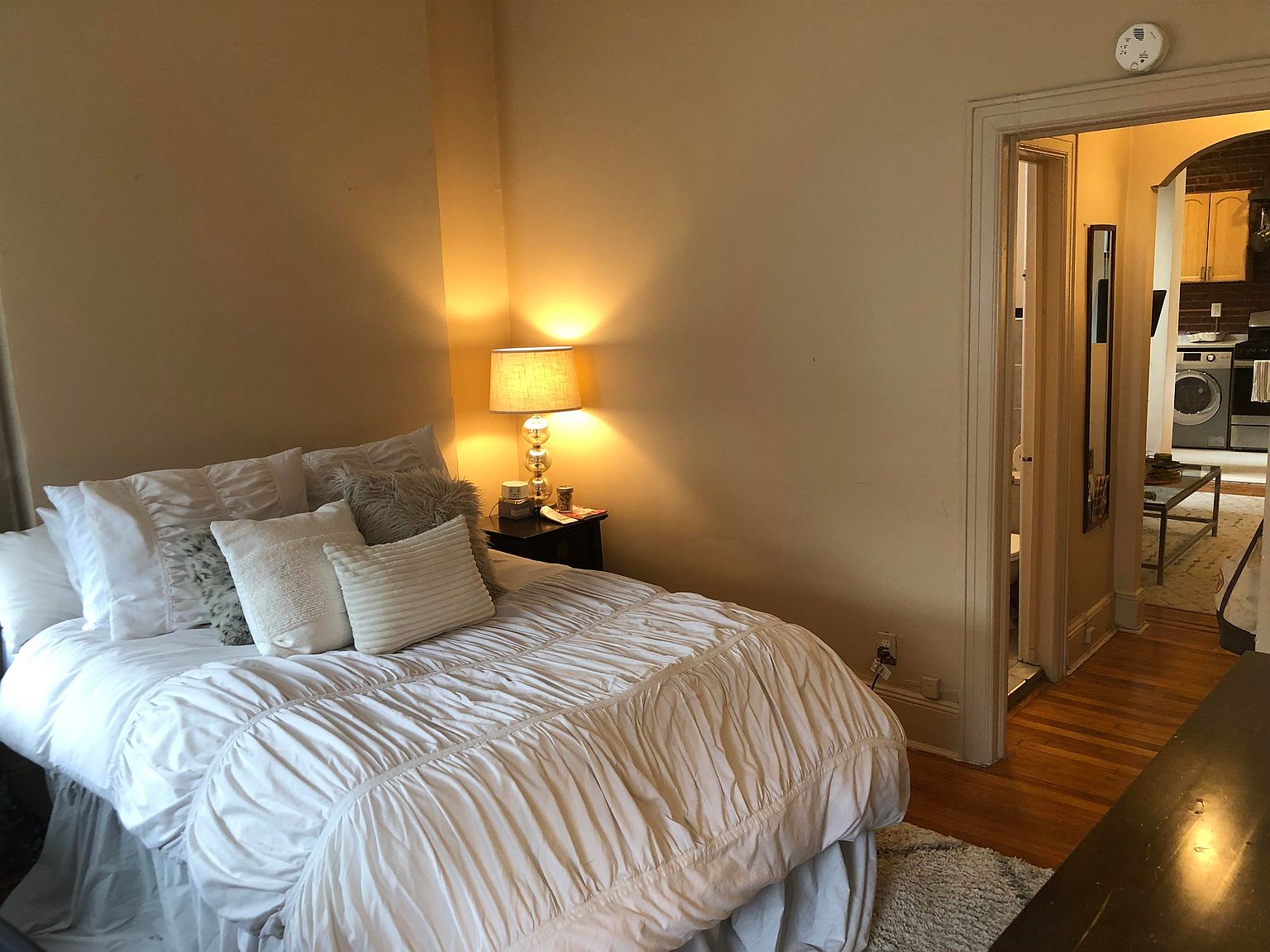 Property in a prime location with modern interiors