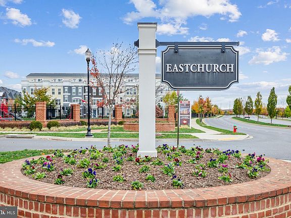 2nd image of 1135 Holden Rd