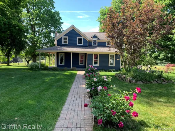 3970 Van Amberg Rd, Brighton, MI 48114
