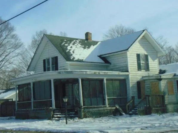 130 Sherman St, Sherwood, MI 49089