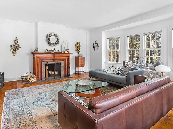 3441 83rd St, Jackson Heights, NY 11372