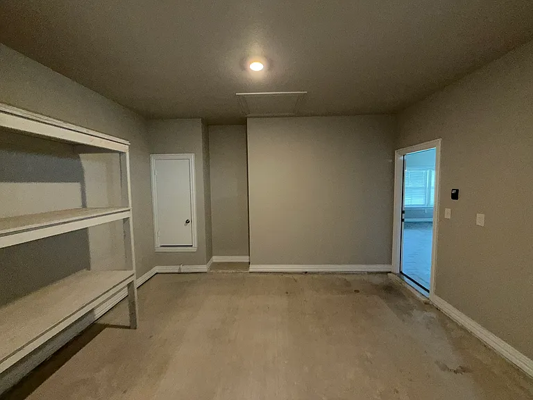 3314 Fenway Cir — Photo 15