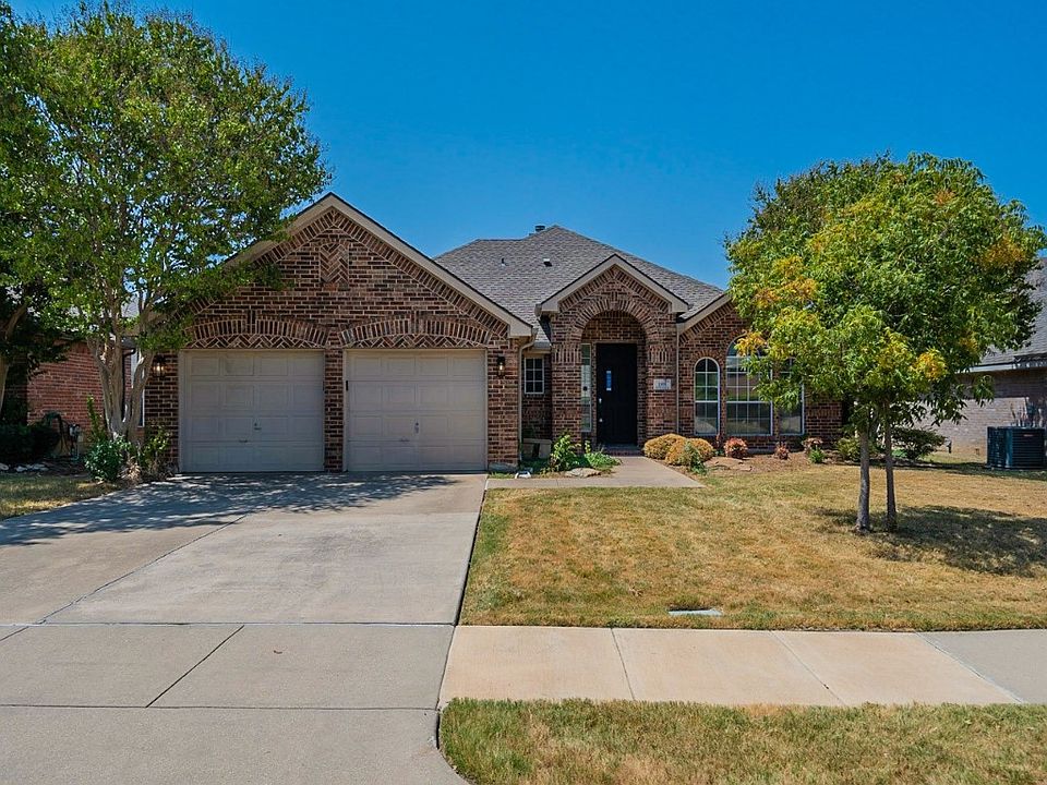 1st image of 1108 Whispering Oaks Dr