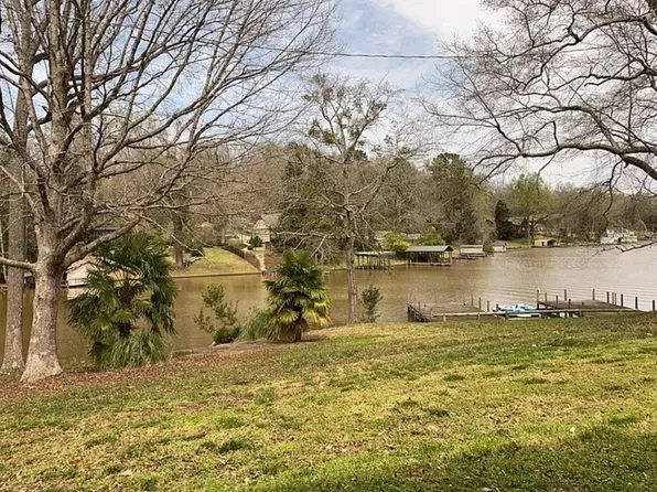 2 bed, 1.5 bath, $935, 215 Hammond Cir, Anderson, SC 29621