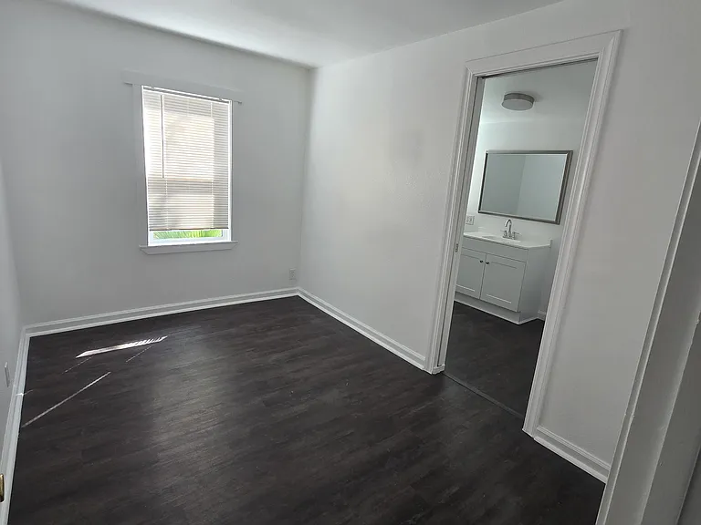 2640 Sharon Ave #A — Photo 5