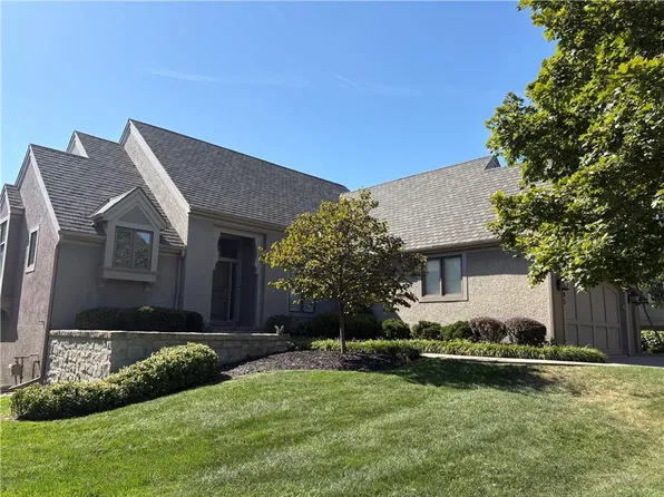 6105 W 147th St, Overland Park, KS 66223