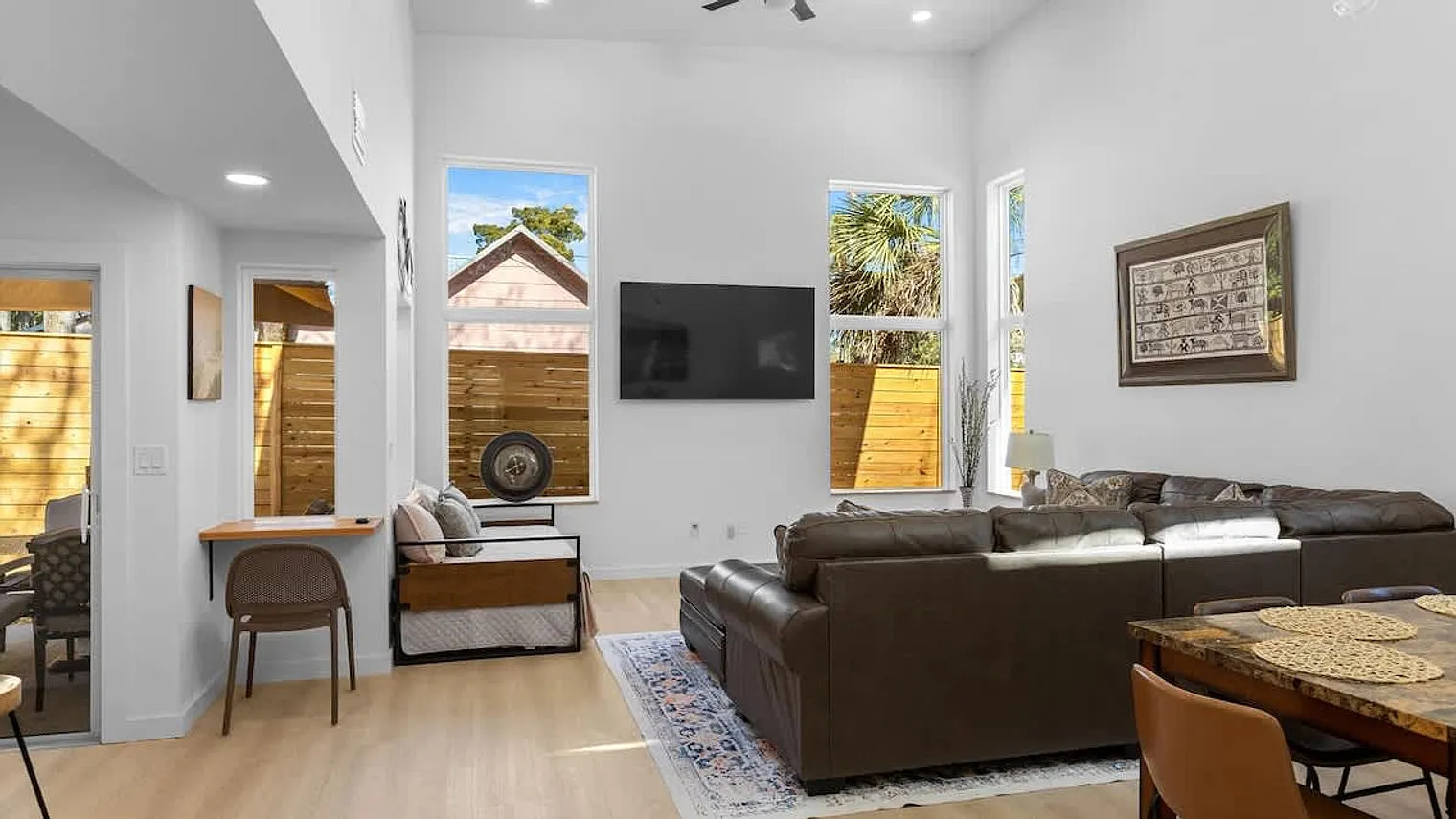 3 bed, 2.0 bath, 1356 sqft, $5,053 — Photo 1
