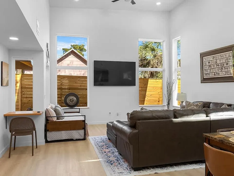 23 Pearl St #ID1578602P