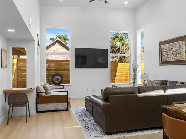 23 Pearl St #Id1578602p, Saint Augustine, FL 32084