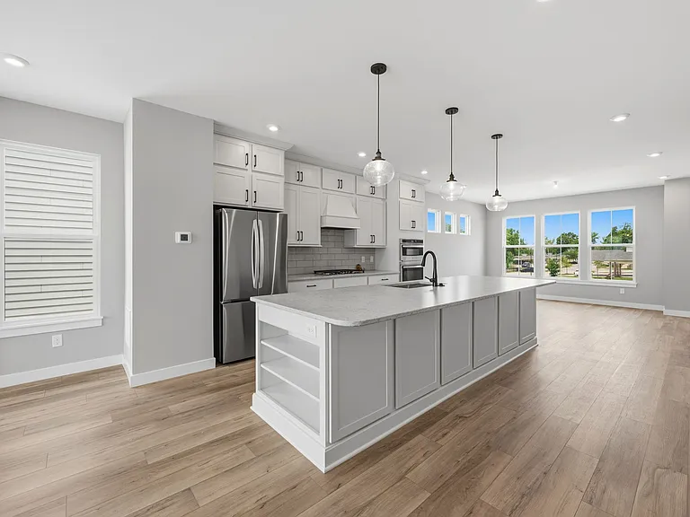 16545 Yellowwood Dr — Photo 17