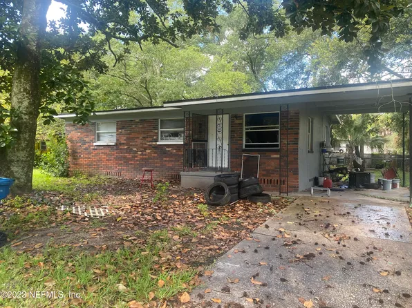 3929 ROBERT C WEAVER Drive, Jacksonville, FL 32208