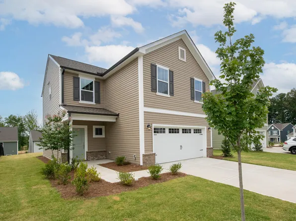 481 Bent Willow Dr, Clayton, NC 27527