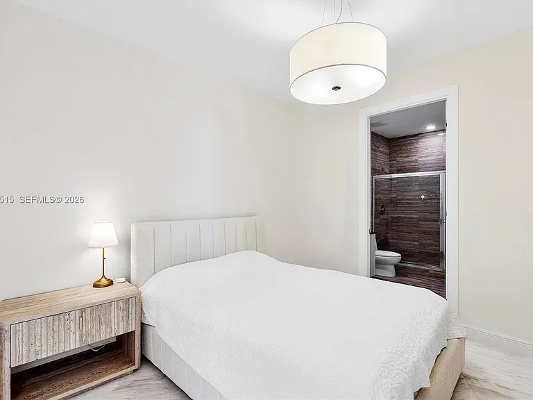 16001 Collins Ave #3507 — Photo 37