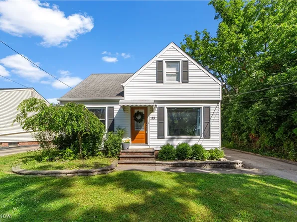 53 Powers Rd, Bedford, OH 44146