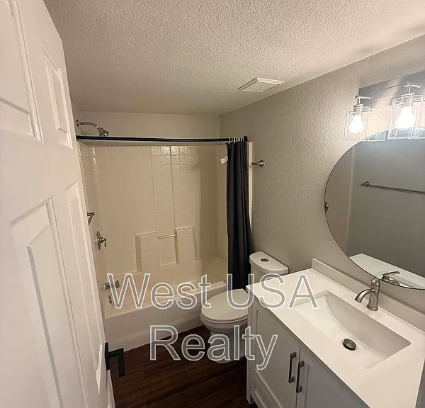 8821 S 40th Dr — Photo 14