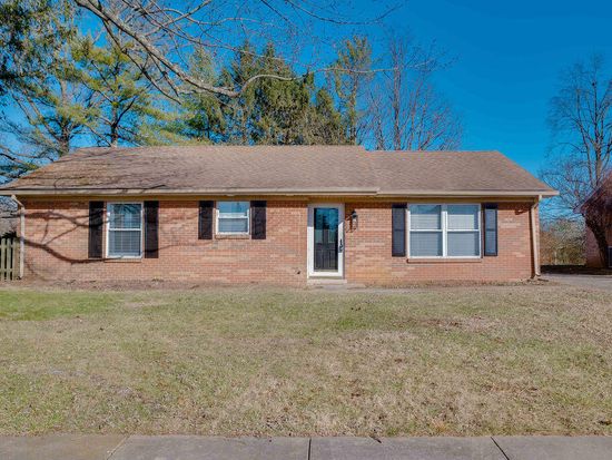 661 Squires Rd, Lexington, KY 40515