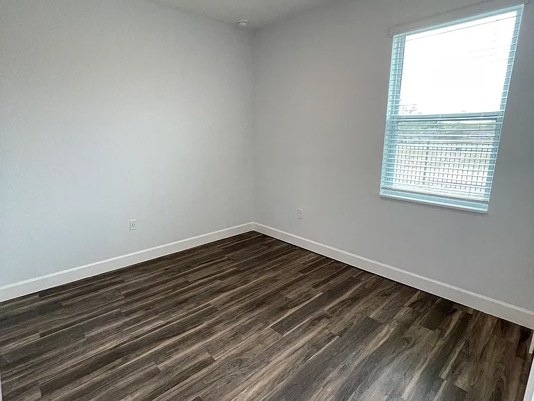 1447 Linda Bryant Way — Photo 15