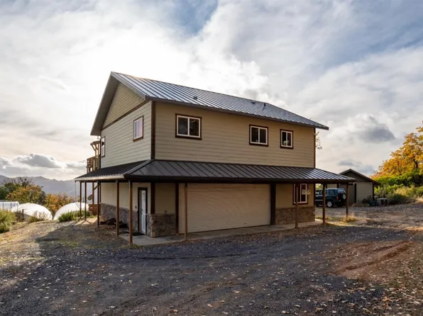 3500 Goat Rock Road, Ukiah, CA 95482