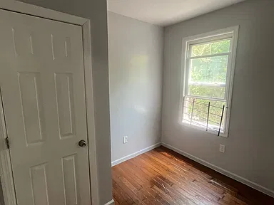 15-17 Ferdinand St #1 — photo 3 of 8